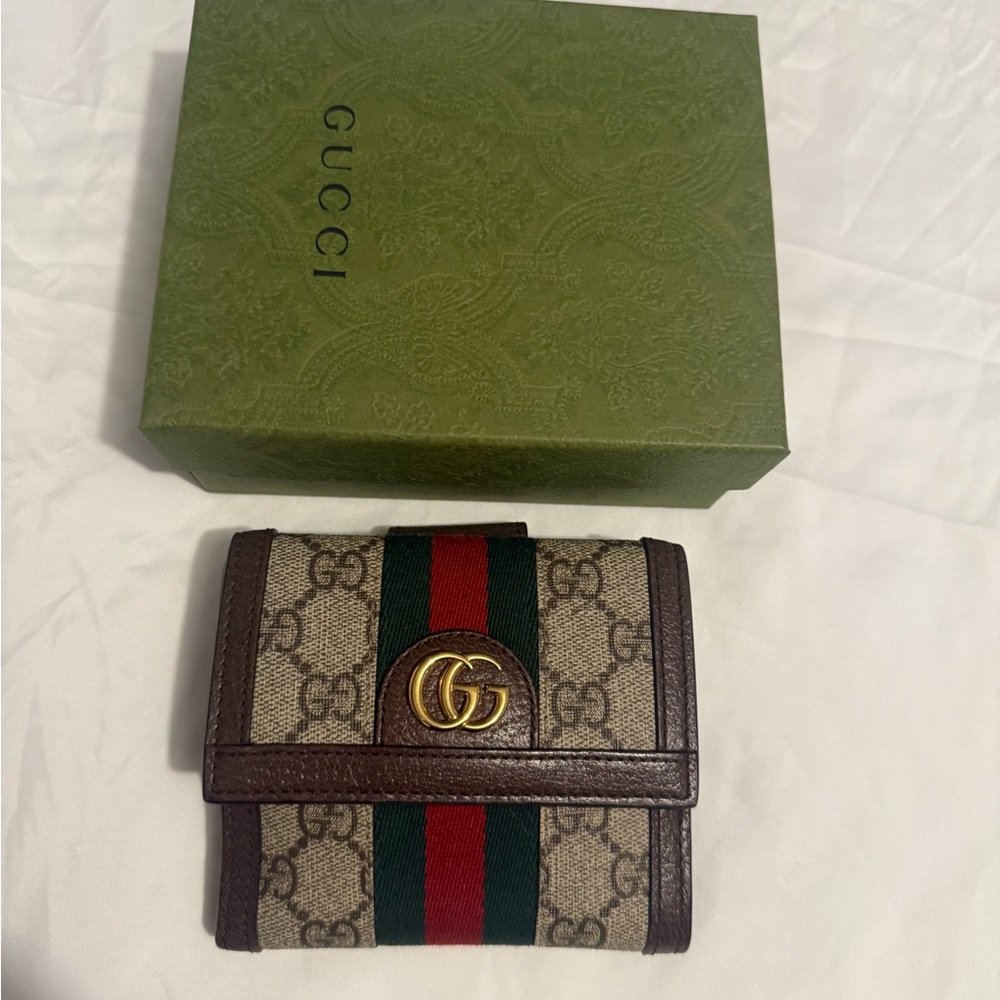 Gucci Beige and Brown Wallet with Red Stripe - Picture 3 of 5
